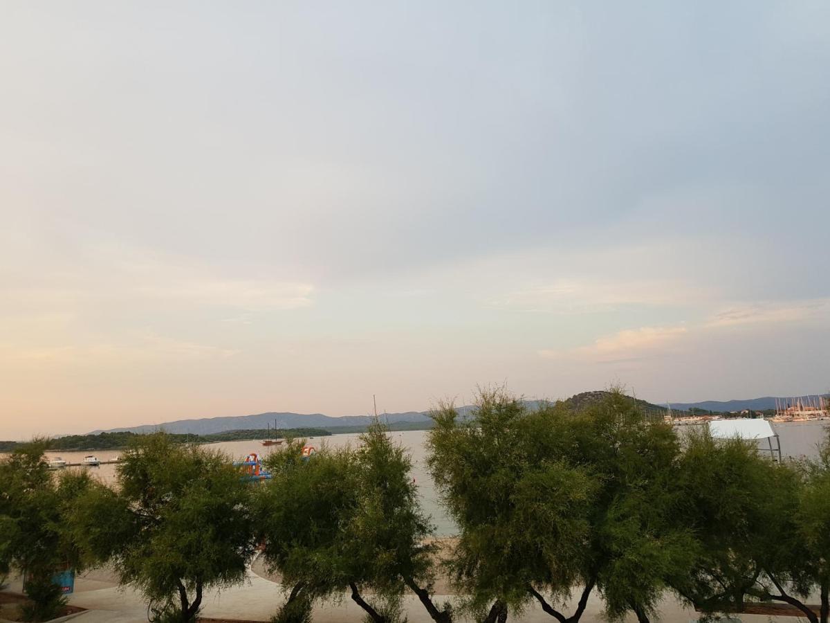 Apartman Rasip, Murter Exterior foto